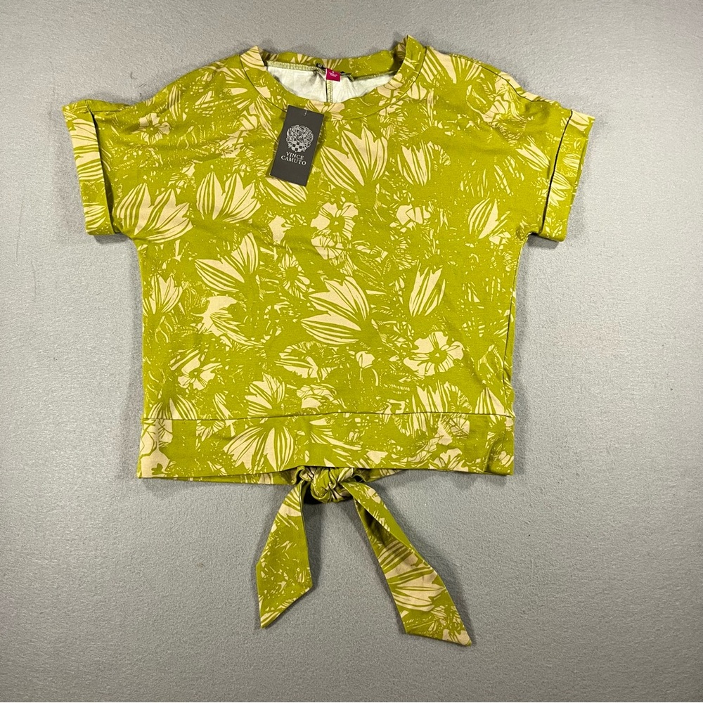 Vince Camuto women’s  Lime Floral blouse